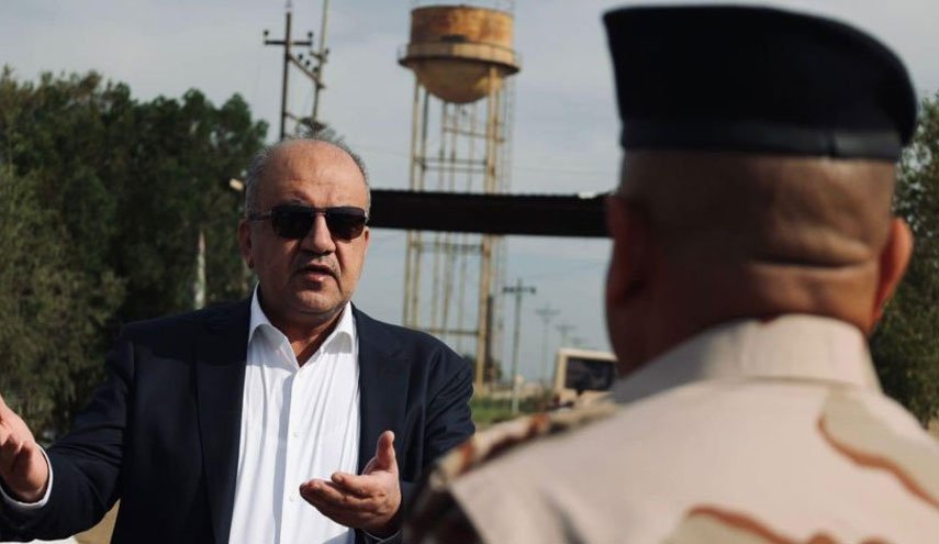 وزير الدفاع العراقي يوجه بإقالة آمر موقع التاجي ومدير استخبارات الموقع