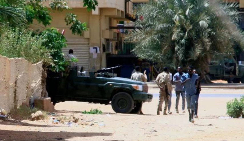 إصابة أحد موظفي السفارة المصرية في الخرطوم 
