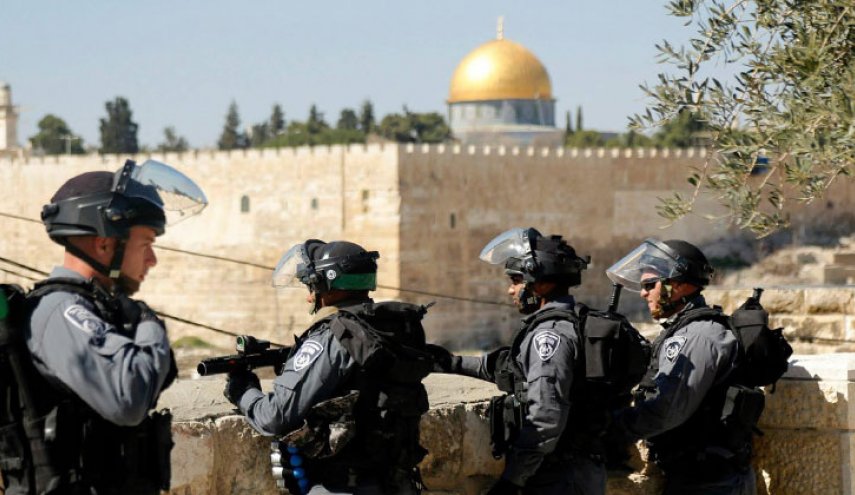 حماس: اقتحام مصلى باب الرحمة جريمة تُضاف لسلسلة الجرائم الفاشية