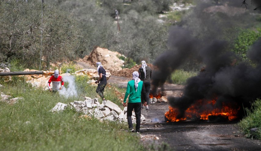 شهادت یک فلسطینی و زخمی شدن چند تن دیگر در کرانه باختری 