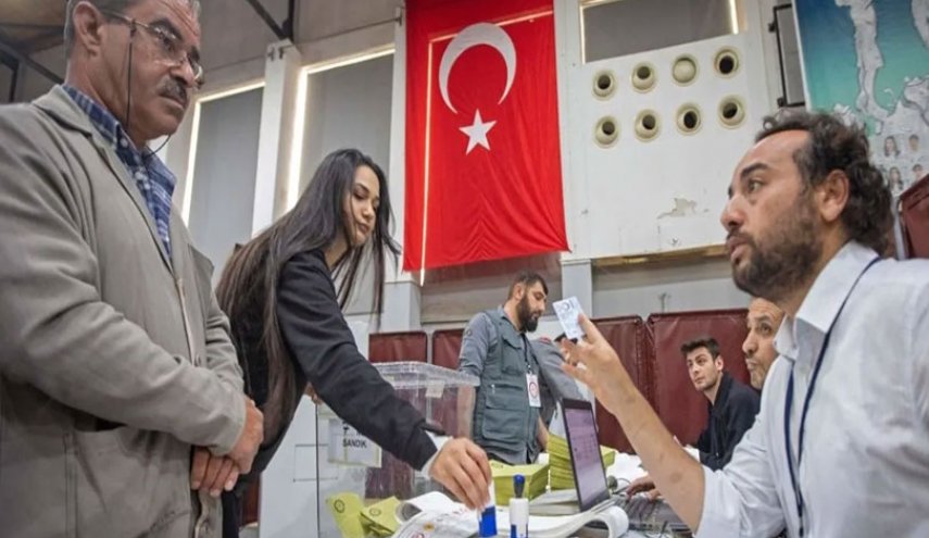 انتخابات تركيا... أكثر من 1.2مليون ناخب يدلون بأصواتهم في الخارج