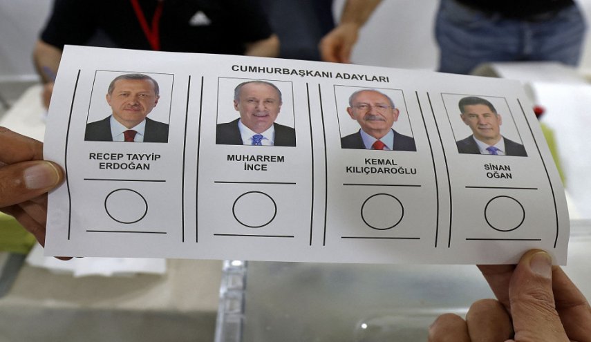 صناديق الاقتراع مفتوحة أمام 3 آلاف تركي بالأردن
