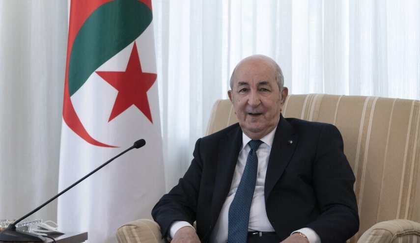 الرئيس الجزائري يشيد بإنضمام  بلاده الى مجموعة 'بريكس' 