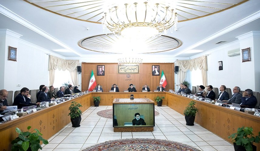 رئيسي يوجه وزيري الخارجية والطاقة بمتابعة حصة إيران من نهر هيرمند