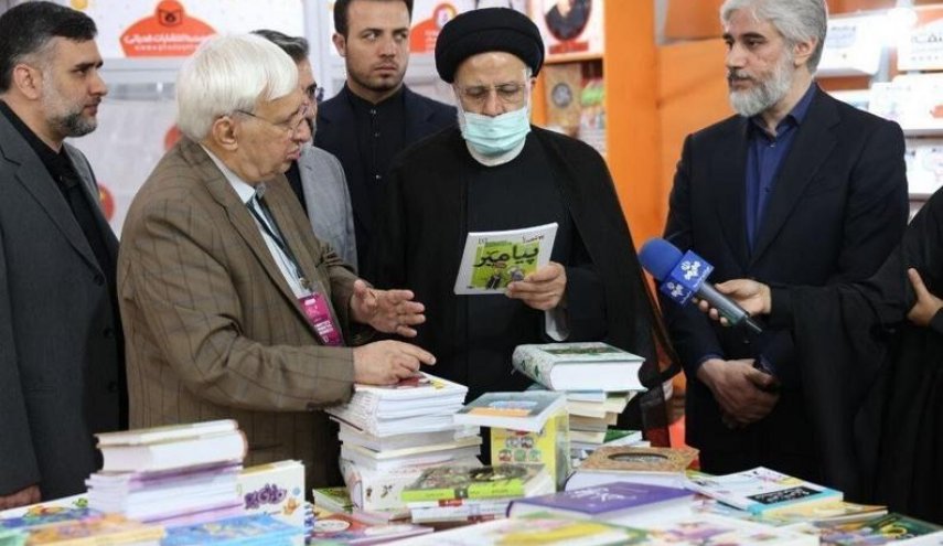 بازدید رئیس جمهور از نمایشگاه بین‌المللی کتاب تهران