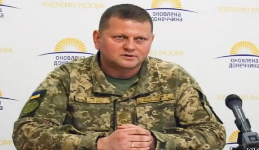 قائد الجيش الأوكراني يصارع الموت بعد استهدافه بضربة روسية