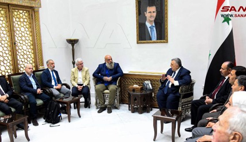 رئيس مجلس الشعب السوري يلتقي وفد الجبهة الأوروبية للدفاع عن سورية