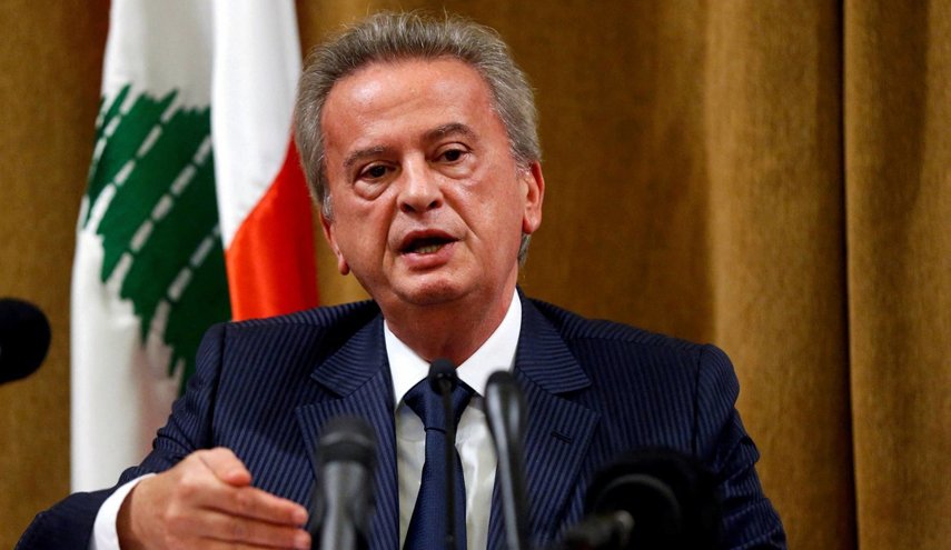 القضاء اللبناني يمنع حاكم المصرف المركزي من السفر بعد استجوابه