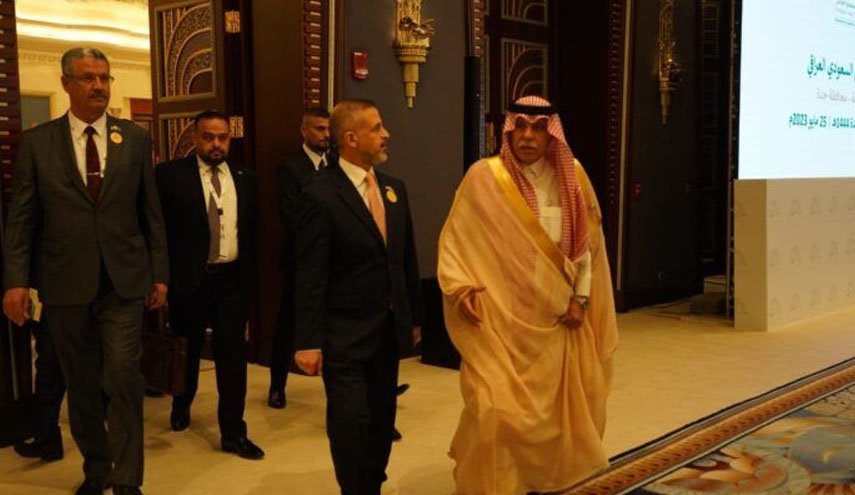 توافق عراق و عربستان بر سر توسعه میدان گازی عکاز