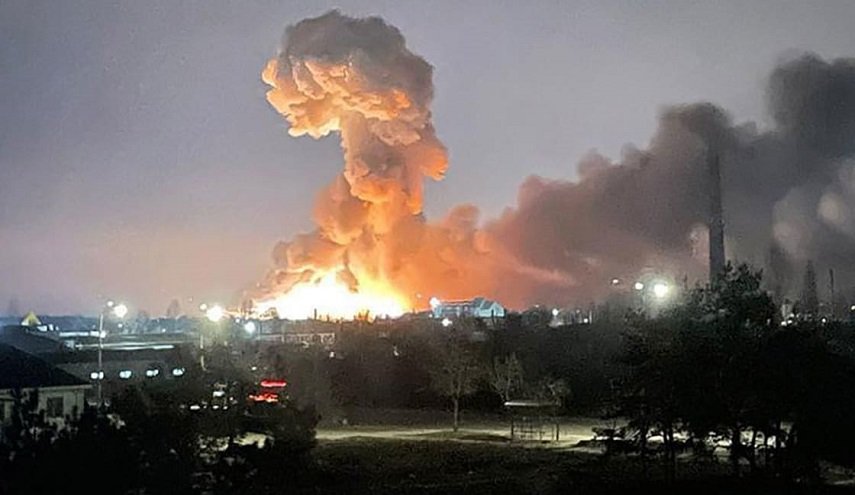 وقوع انفجارات في العاصمة الأوكرانية 'كييف' وتدمير مستودع هام!