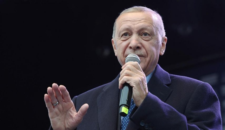 اردوغان پس از اعلام پیروزی: سعی می کنم لایق اعتماد مردم باشم
