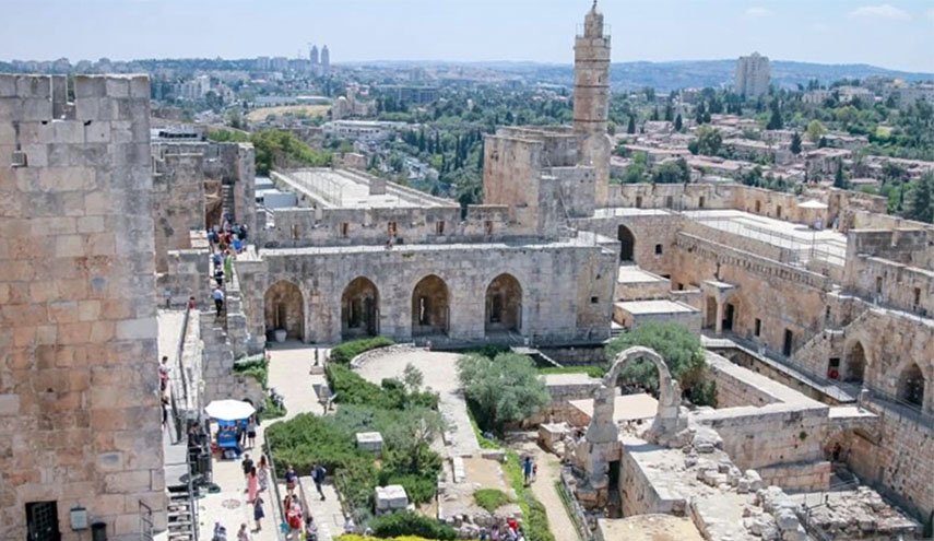 الاحتلال يستكمل تهويد برج قلعة القدس ومسجدها