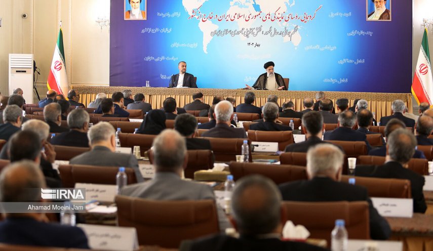رئيسي يؤكد على حل مشاكل الرعايا الايرانيين في خارج البلاد