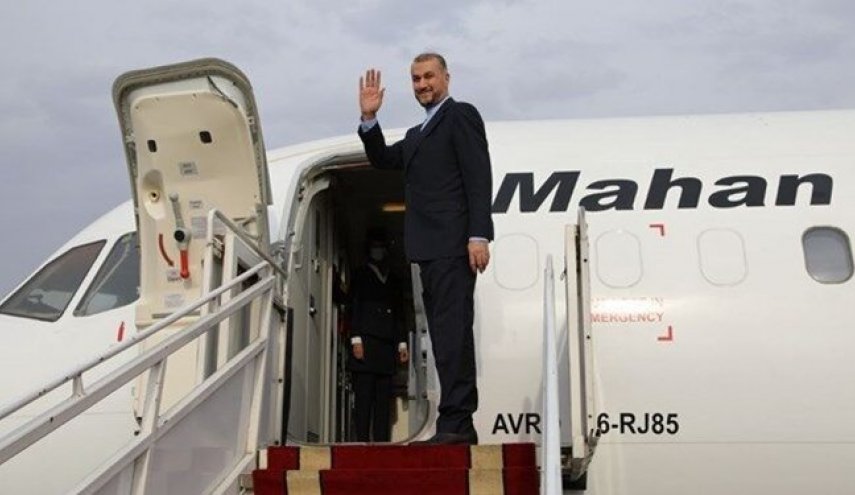 وزير الخارجية الايراني يغادر كيب تاون عائدا الى طهران