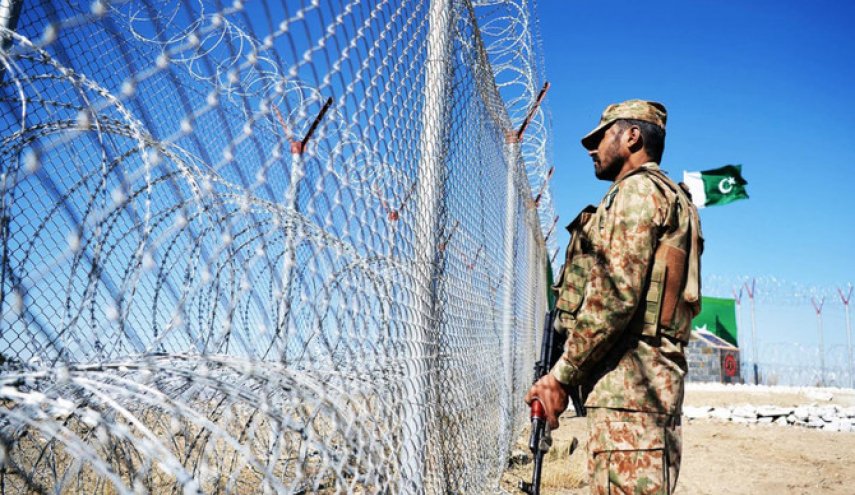 اشتباك الجيش الباكستاني مع مسلحين على الحدود الأفغانية 