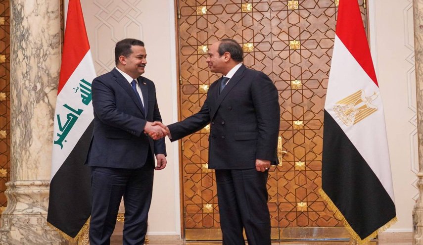 متحدث باسم الحكومة: رئيس وزراء العراق يزور مصر غدا الإثنين