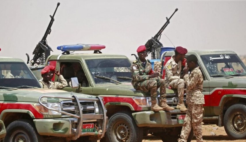 الجيش السوداني: المتمردون باتوا يرتدون ملابس مدنيين ويتنقلون بالسيارات المنهوبة

