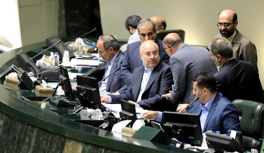 نواب برلمان إيران يصدرون بيانا حول حق إيران في نهر هيرمند