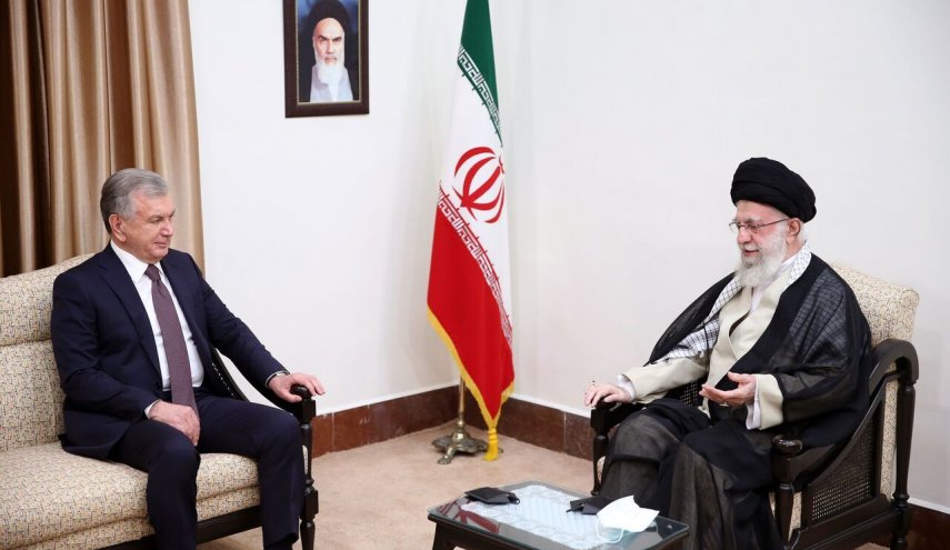  قائد الثورة الاسلامية يستقبل الرئيس الاوزبكستاني