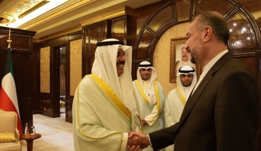أميرعبد اللهيان يلتقي رئيس وزراء الكويت