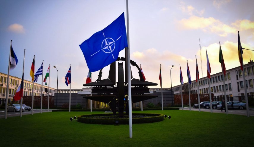 بريطانيا وفرنسا تنويان السماح لانضمام أوكرانيا إلى حلف الناتو بشكل مُسرع