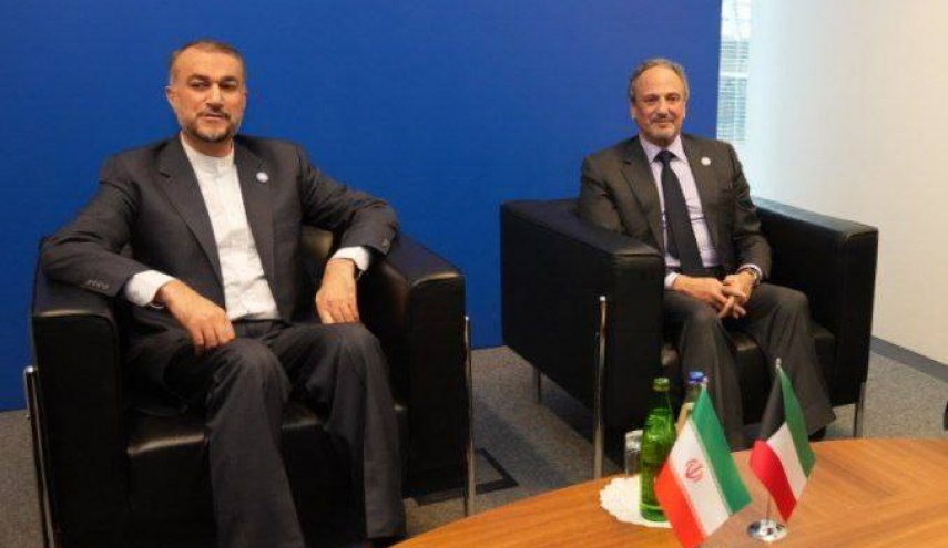 دیدار وزیر خارجه با همتای کویتی در حاشیه اجلاس جنبش عدم تعهد