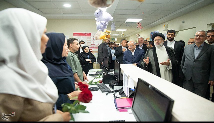 الرئيس الايراني يفتتح مستشفى 
