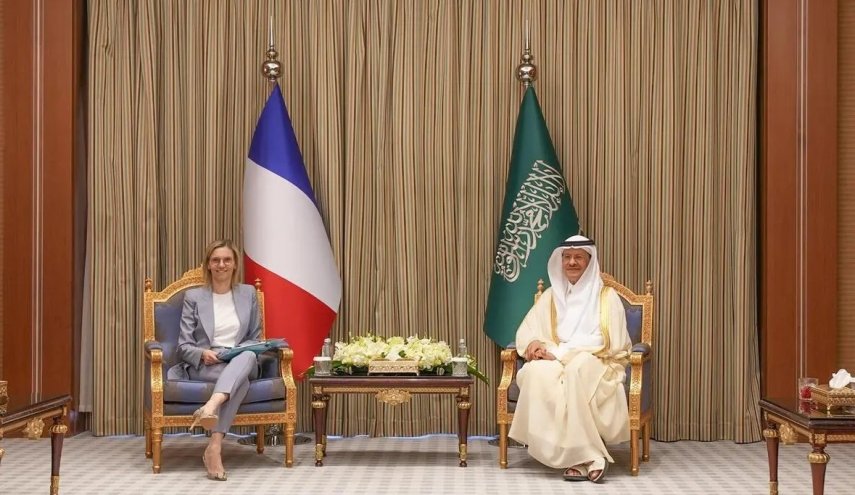 اتفاق سعودي فرنسي لتعزيز التعاون في مجال الطاقة النووية

