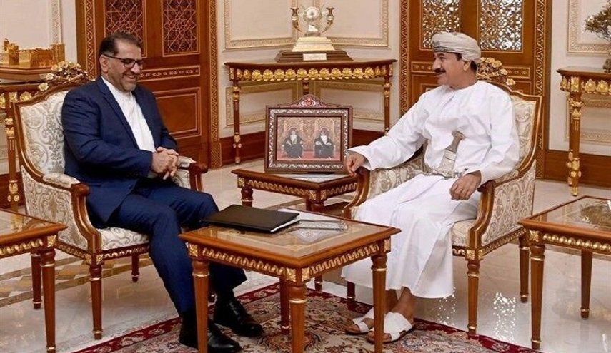 السفير الإيراني بمسقط يلتقي وزير المكتب السلطاني في سلطنة عمان