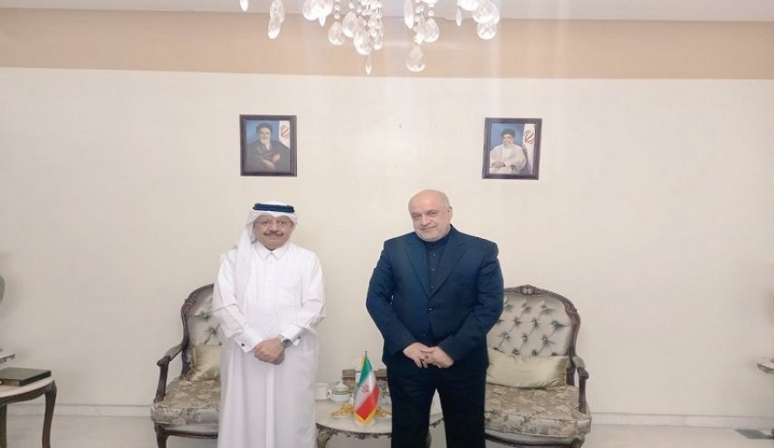 سفير إيران يلتقى نظيره القطري في لبنان