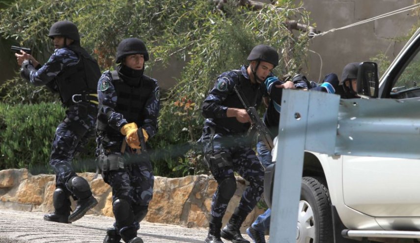 قوات الاحتلال تعتقل أسيرين محررين مطلوبَين للسلطة من جبع جنوبي جنين
