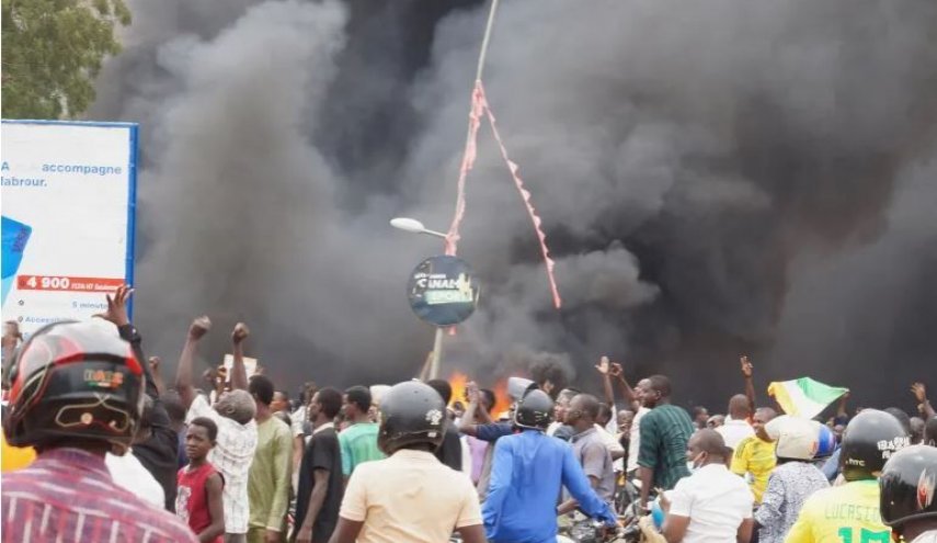 هشدار الیزه: هیچ تعرضی به سفارت فرانسه در نیجر تحمل نخواهد شد
