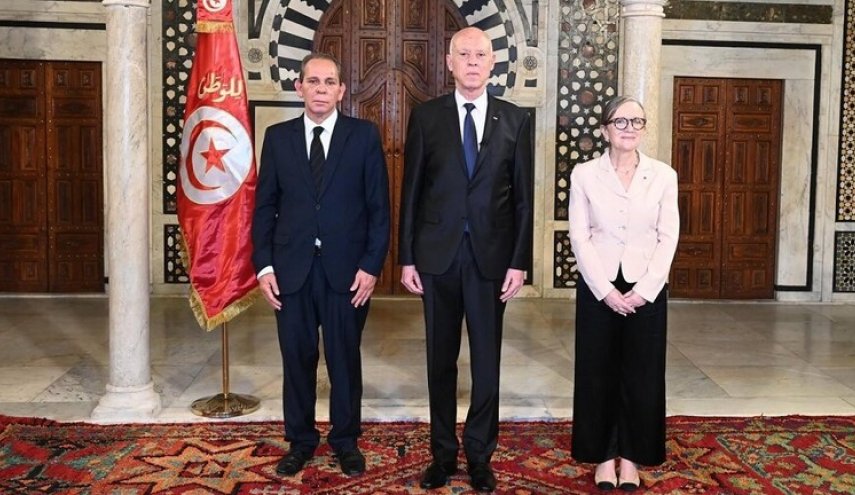 الرئيس التونسي: نحن بحاجة إلى منظومة جديدة لا إلى نظام سياسي جديد