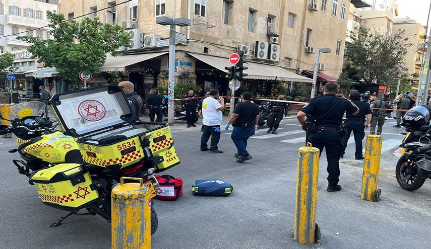 إصابة 3 مستوطنين في عملية إطلاق نار بتل أبيب وإستشهاد المنفذها