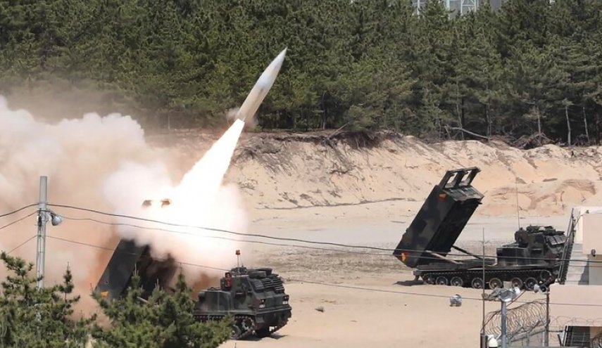 الخارجية الأوكرانية تدعو واشنطن لتسليمها صواريخ ATACMS