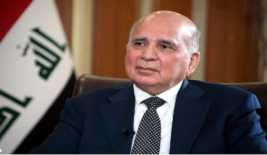 الخارجية العراقية تصدر توجيها بشأن منح سمات الدخول للزيارة الأربعينية