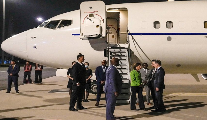 وزيرة التجارة الأميركية تبدأ زيارة للصين تستمر حتى الأربعاء