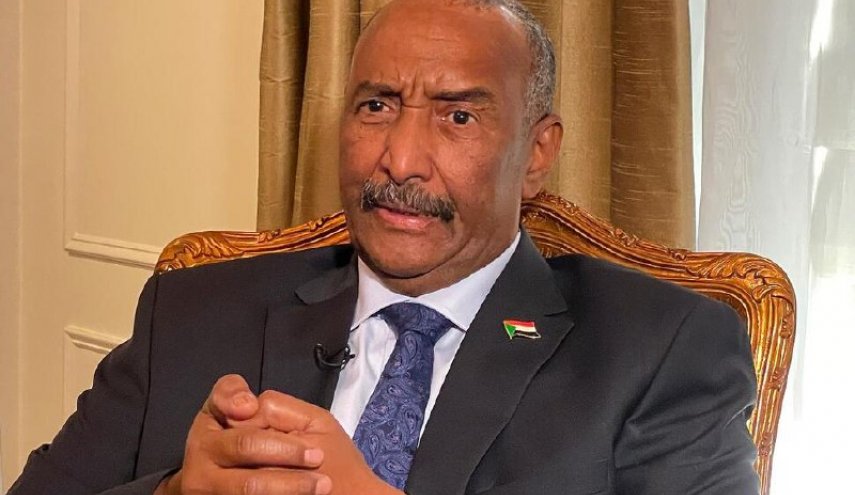 فرمانده نظامی سودان در نخستین سفر خود پس از جنگ داخلی به مصر سفر کرد