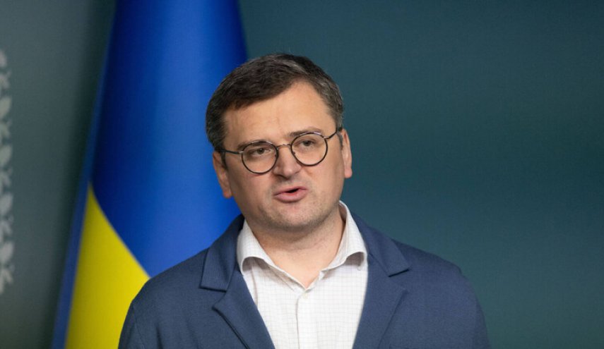 كوليبا: السلطات الأوكرانية لا تعتزم تغيير موقفها إزاء صفقة الحبوب