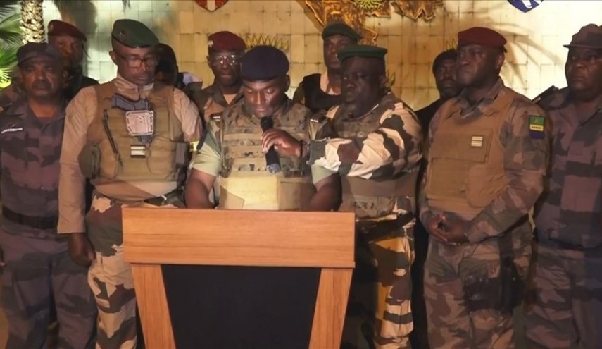أفريقيا الوسطى: العسكريون في الغابون يرغبون في تسليم السلطة للمدنيين