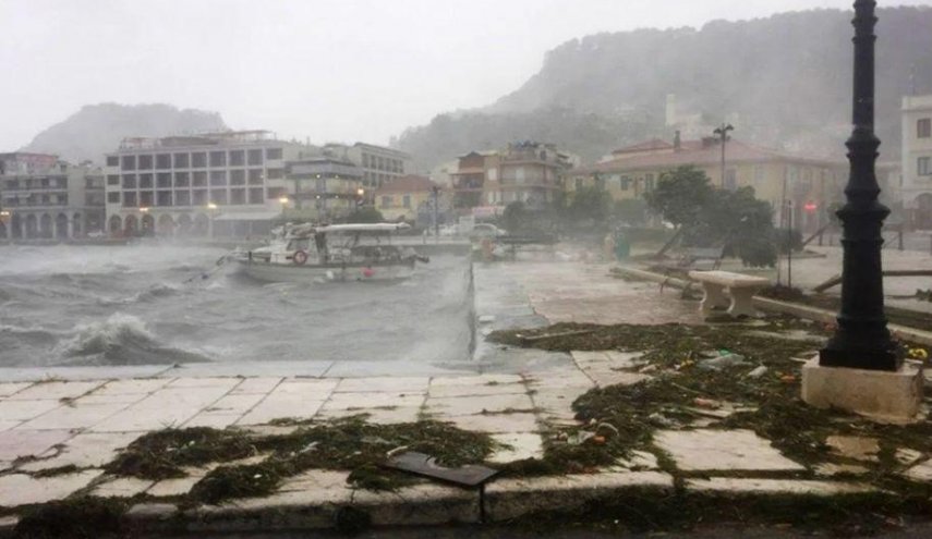 تعداد کشته‌های طوفان یونان به ۱۴ نفر رسید
