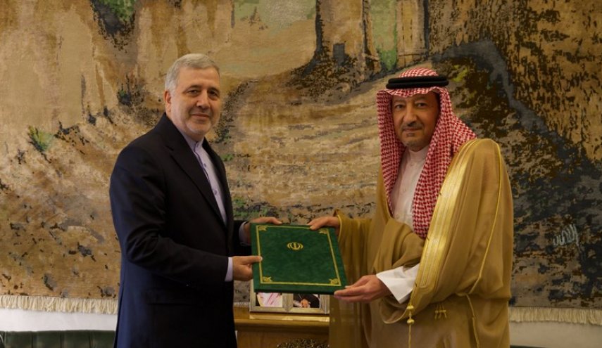 الخارجية السعودية: الملك وولي العهد السعودي يتلقيان رسالتين من الرئيس الايراني