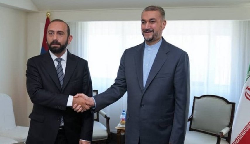 وزير الخارجية الايراني : نعتبر قره باغ جزءا من جمهورية أذربيجان

