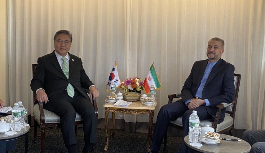 مباحثات بين وزيري خارجية إيران وكوريا الجنوبية في نيويورك