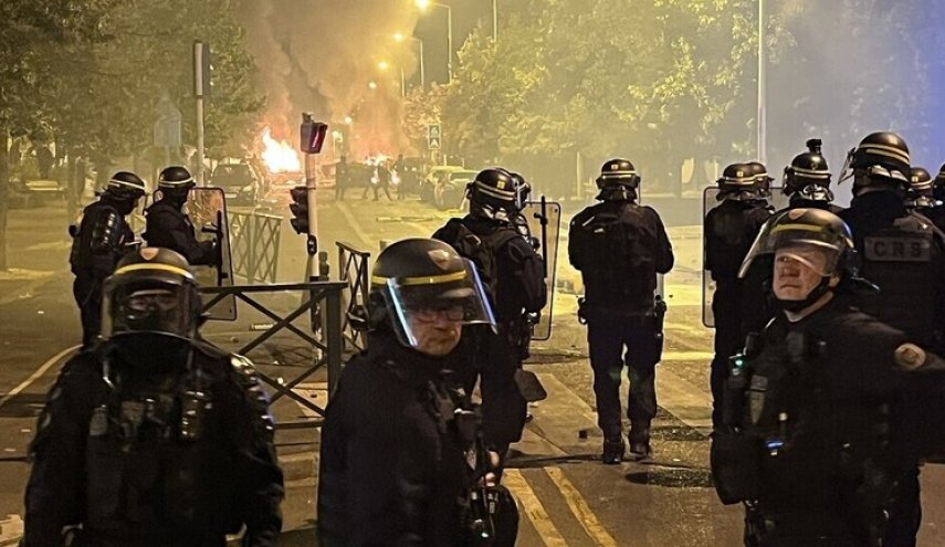 محاكمة اثنين من المتظاهرين ضد عنف الشرطة في باريس