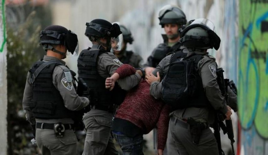 قوات الاحتلال تعتقل 9 أطفال في مدينة الخليل​​​​​​​