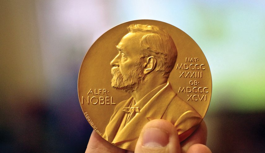 أول عربي في لجنة تحكيم جائزة نوبل.. من هو؟