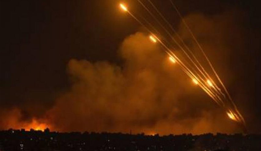 بالفيديو..القسام تنشر صور رشقات صاروخية ثقيلة مكثفة تجاه 'تل ابيب'