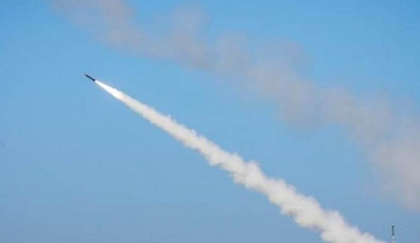 قصف مطار 'بن غوريون' برشقة صواريخ 