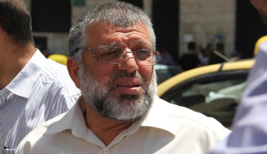 قوات الاحتلال تعتقل المتحدث باسم حماس الرسمي